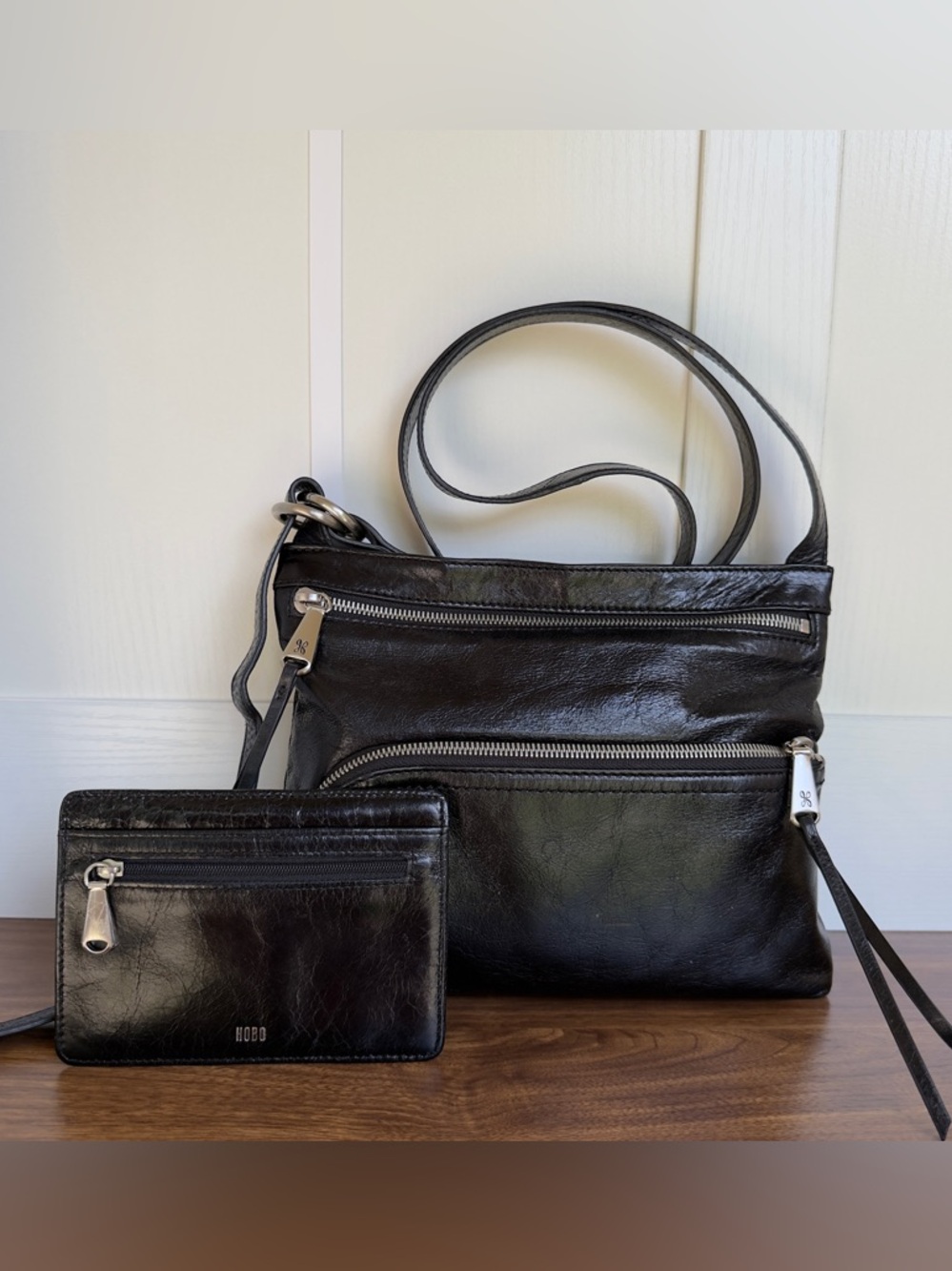 HOBO The Original Cassie Black Genuine Leather
Crossbody Bag Boho 
/card holder